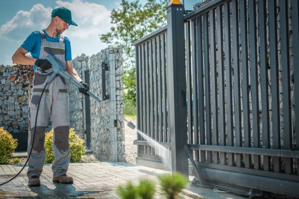 Animal Enclosure Cleaning in Dayton, WA